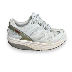 MBT size 7.5 women’s white walking toning shape up shoes athletic